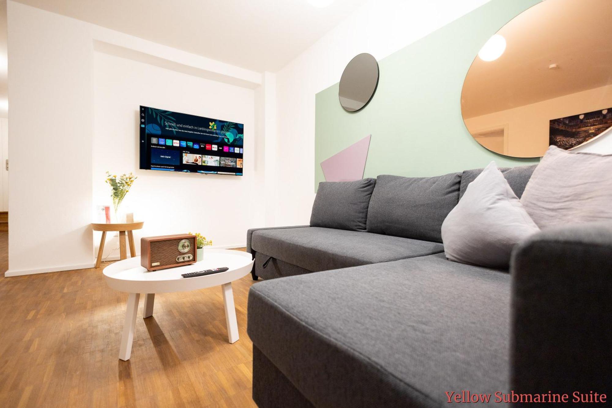 Ko-Living - Beatles Und Banksy Suites & Studios Am Eselsbrunnen - Altstadt - Kueche Галль Экстерьер фото