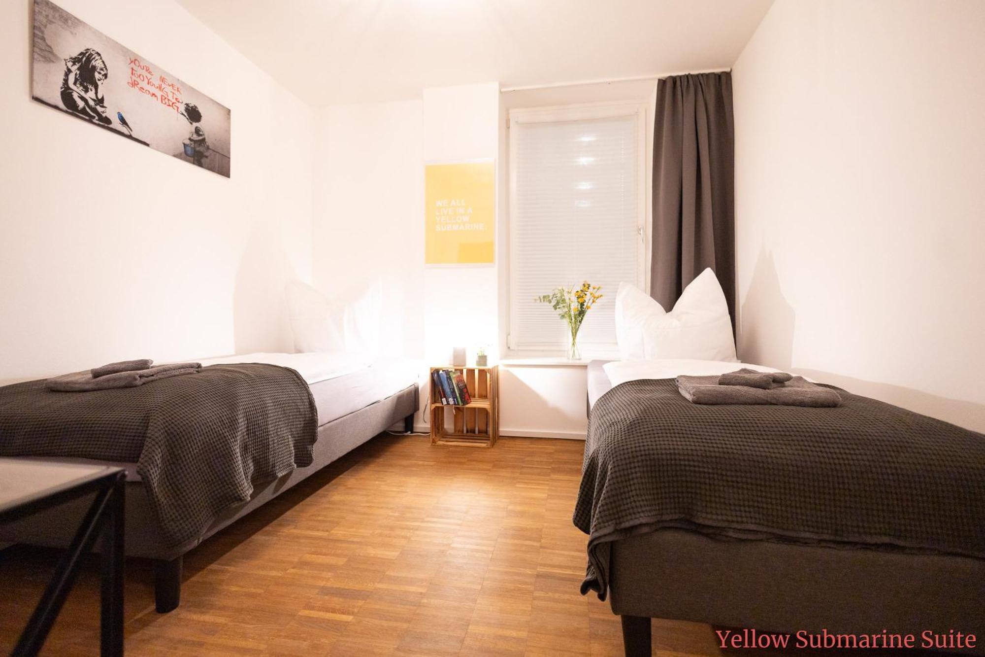 Ko-Living - Beatles Und Banksy Suites & Studios Am Eselsbrunnen - Altstadt - Kueche Галль Экстерьер фото